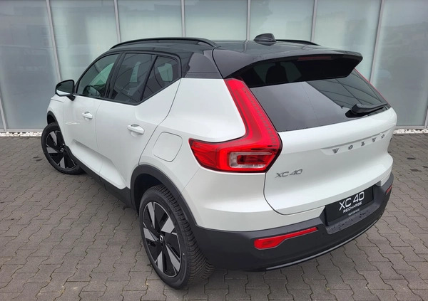 Volvo XC 40 cena 297350 przebieg: 10, rok produkcji 2023 z Sierpc małe 254